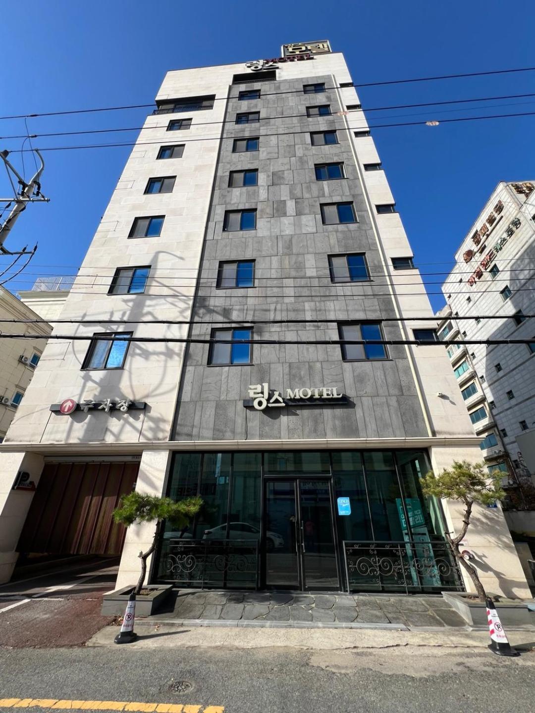 Rings Hotel Gunsan Exterior photo